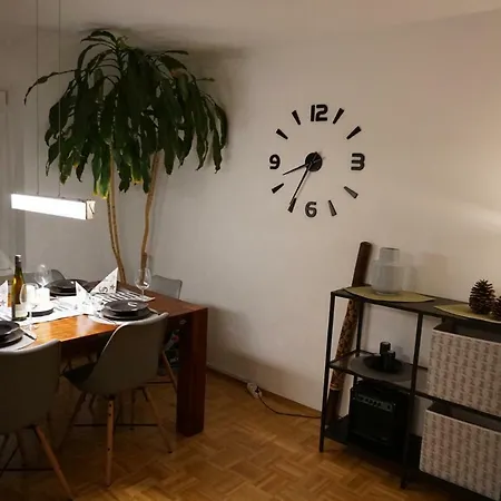 Apartment Luxus - Homecinema-vollausgestattete Kuche-garten Dresden
